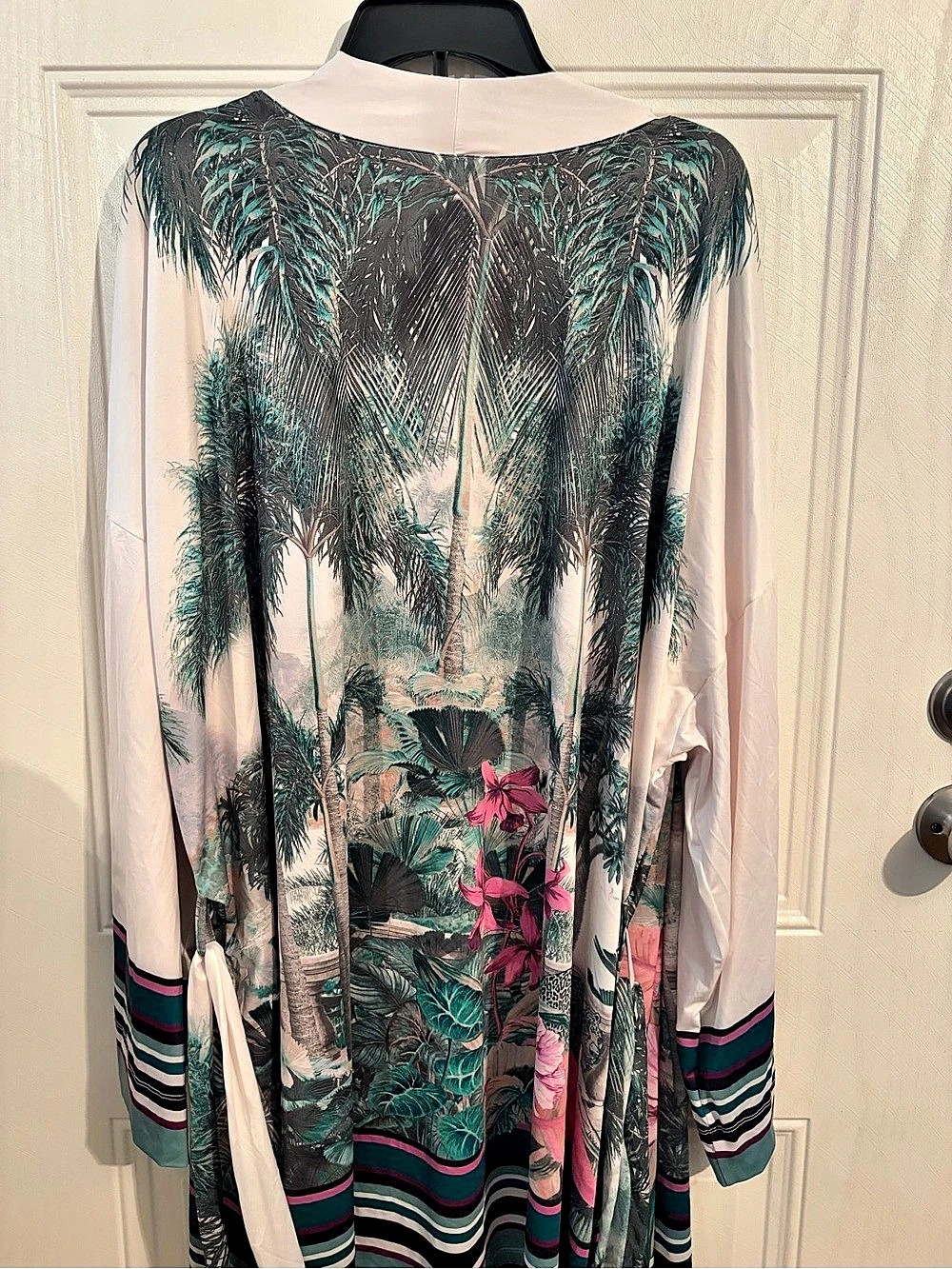 Cacique Printed Wrap Robe - Picture 2 of 5